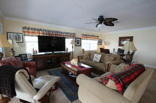 331 Palermo Circle - image 5