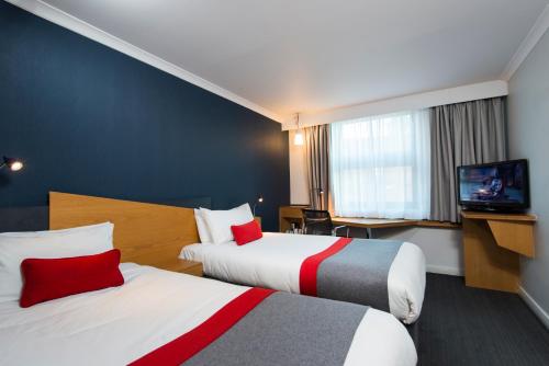 Holiday Inn Express Birmingham Oldbury, an IHG Hotel