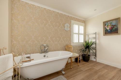 Bathroom, Persie Croft Bed & Breakfast in Auchterarder