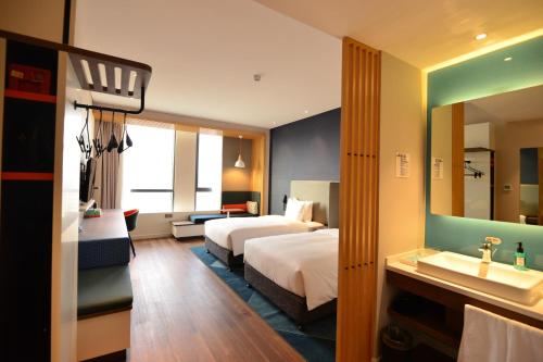 Holiday Inn Express Hangzhou Binjiang, an IHG Hotel