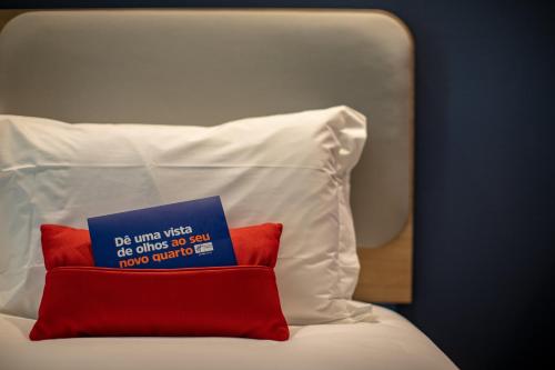 Holiday Inn Express - Lisbon - Plaza Saldanha an IHG Hotel - image 9