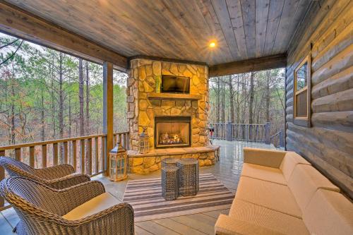 Outdoor Paradise with Hot Tub Firepit BBQ and More! - image 5