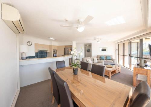 Slide image 2 for Bougainvillea Gold Coast Holiday Apartments
