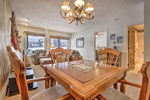 Year-Round Mountain Getaway with Hot Tub Golf Access - image 8