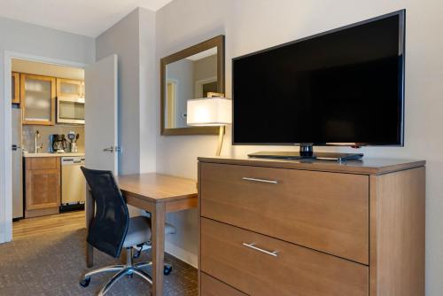 Staybridge Suites - Orlando Royale Parc Suites image 46