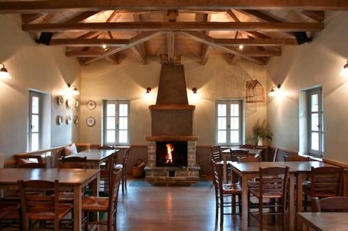 Étterem, Astra Inn in Papingo városközpont