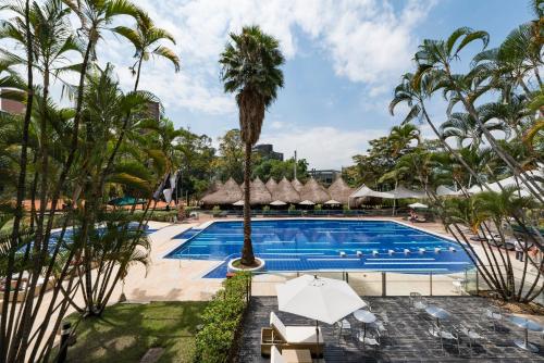 Hotel Intercontinental Medellín By IHG - 수영장
