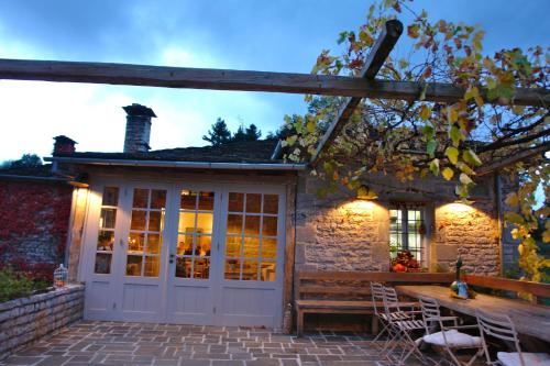 Étterem, Astra Inn in Papingo városközpont