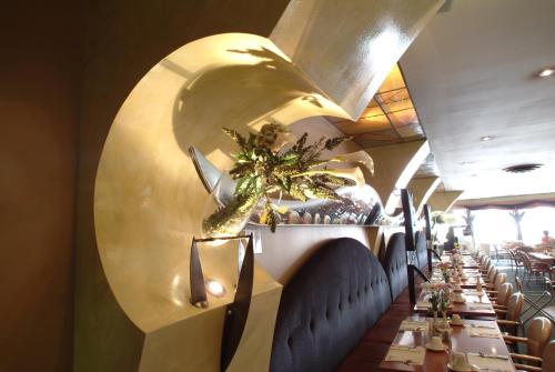 Holiday Inn Niagara Falls - by the Falls by IHG