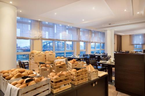 Holiday Inn Hamburg an IHG Hotel - image 7