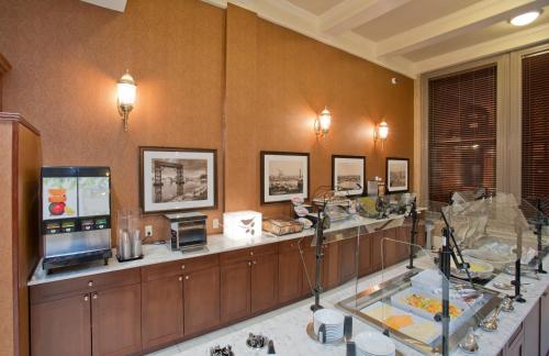 Staybridge Suites Baltimore - Inner Harbor an IHG Hotel - image 4