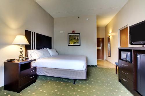 Holiday Inn Express Hotel & Suites Live Oak, an IHG Hotel