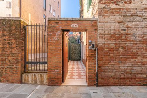 Casanova ai Tolentini - image 13