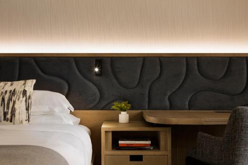 245817968 Kimpton Sawyer Hotel by IHG