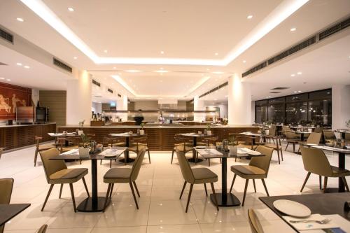 مطعم, Crystal Springs Beach Hotel in بروتاراس