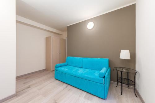 1 queen bed, 1 sofa bed