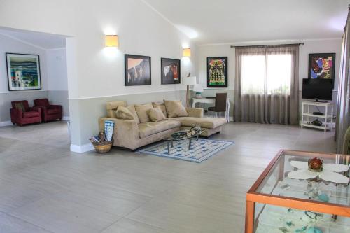 Albaruja Hotel - image 14