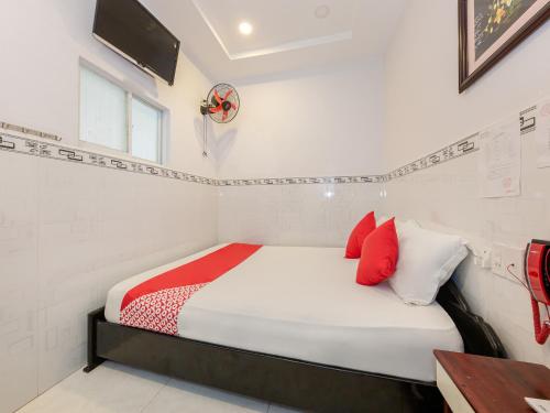 OYO 828 Hoa Giay Hotel