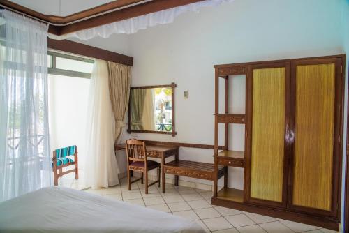 Nyali Beach Holiday Resort Room Type - Deluxe Two-Bedroom Apartment Nyali Beach Holiday Resort Room Type - Deluxe Two-Bedroom Apartment