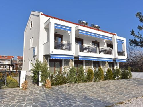  Azur Apartments - Nikiti Halkidiki, Nikiti bei Ormos Panagias