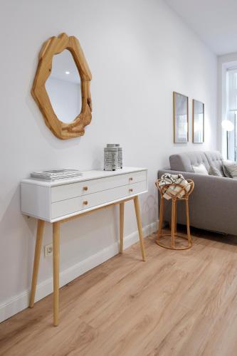 Mayor Suite Apartments by FeelFree Rentals - image 6