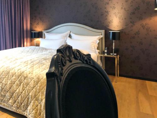 1 queen bed