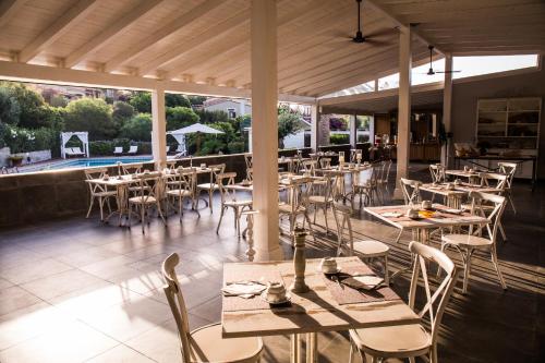 Ēdiens un dzērieni, Albaruja Hotel in Costa Rei