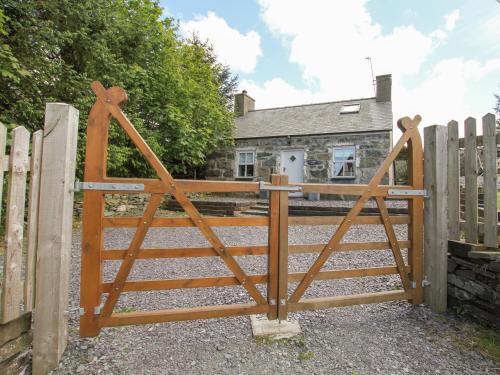 Y Garreg Fawr - image 11