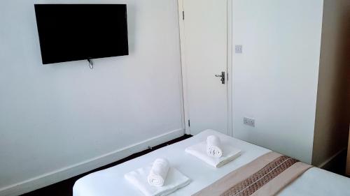 Central Comfort Rooms, Finsbury Park, London