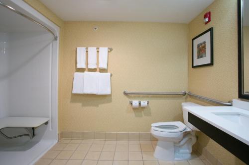 Holiday Inn Milwaukee Airport an IHG Hotel - image 14