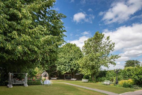 Headfort Arms Hotel - image 13