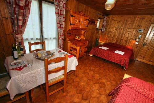 Champoluc Apartment - Tap to explore photos