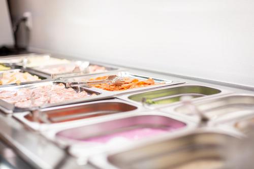 Budget Hotel Alexander - image 14