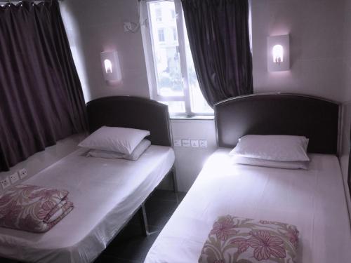 4 bunk beds
