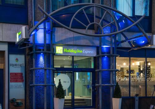홀리데이 인 익스프레스 브리스톨 시티 센터 바이 IHG - 숙소 외관