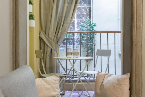 Deluxe Apartment image 1