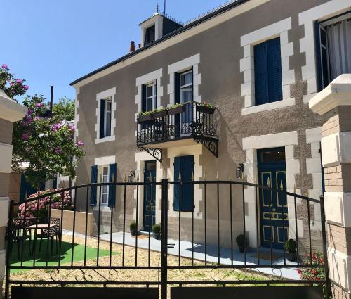 Chambres d’hôtes La Joyeuse chambre d'hôte Châteaumeillant
