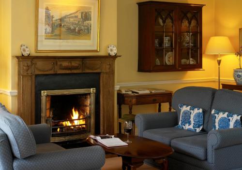 The Dunraven, Adare