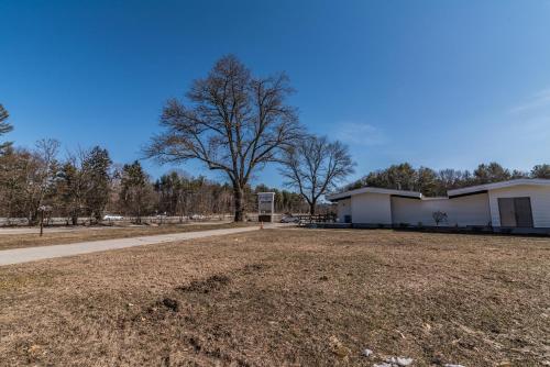 The Minuteman Inn Acton Concord Littleton - image 2