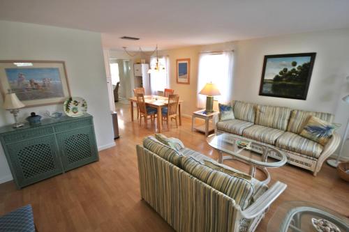 140 Hercules Drive - image 9
