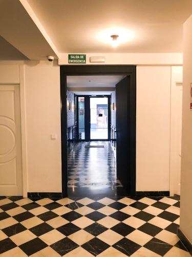 Apartamentos Hom Sevilla - image 12