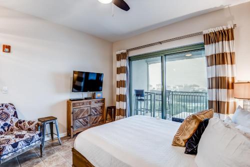 Inn at Seacrest 403 - image 9