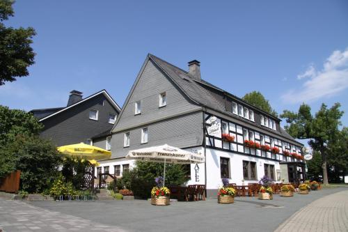 Ferienwohnungen Landgasthof Gilsbach - Apartment - Winterberg