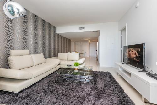 MIAMI ICON TOWER DESIGN Luxury Apartments - image 11