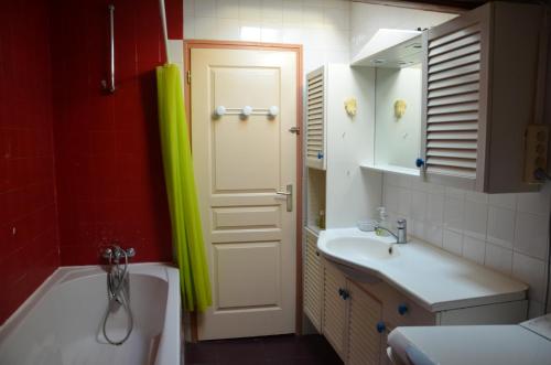 Studio et colocation - Gîte Les 7 fontaines - 화장실