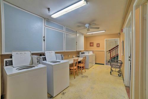 Coastal Studio with Amenities Walk to Padre Beach! - image 34