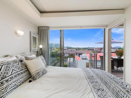 Relax on Roberts - Taupo Holiday Home - image 2