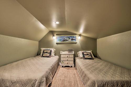 Guntersville Lake Home with Covered Boat Slip! - image 11