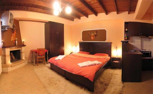 1 queen bed
