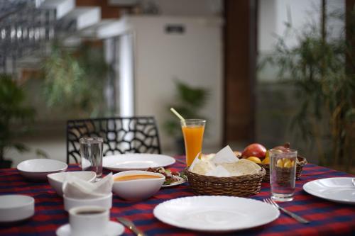 Restaurant, Paddyfield Inn in Kattikkulam